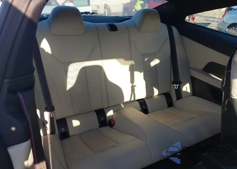 2025 BMW M4 Competition xDrive z USA, uszkodzony, nr VIN WBS33HK09SCS41954